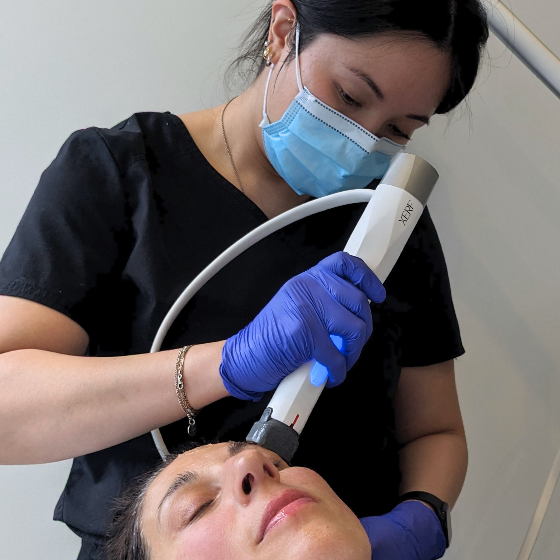 FORM Light Lift - XERF & Red Light Therapy